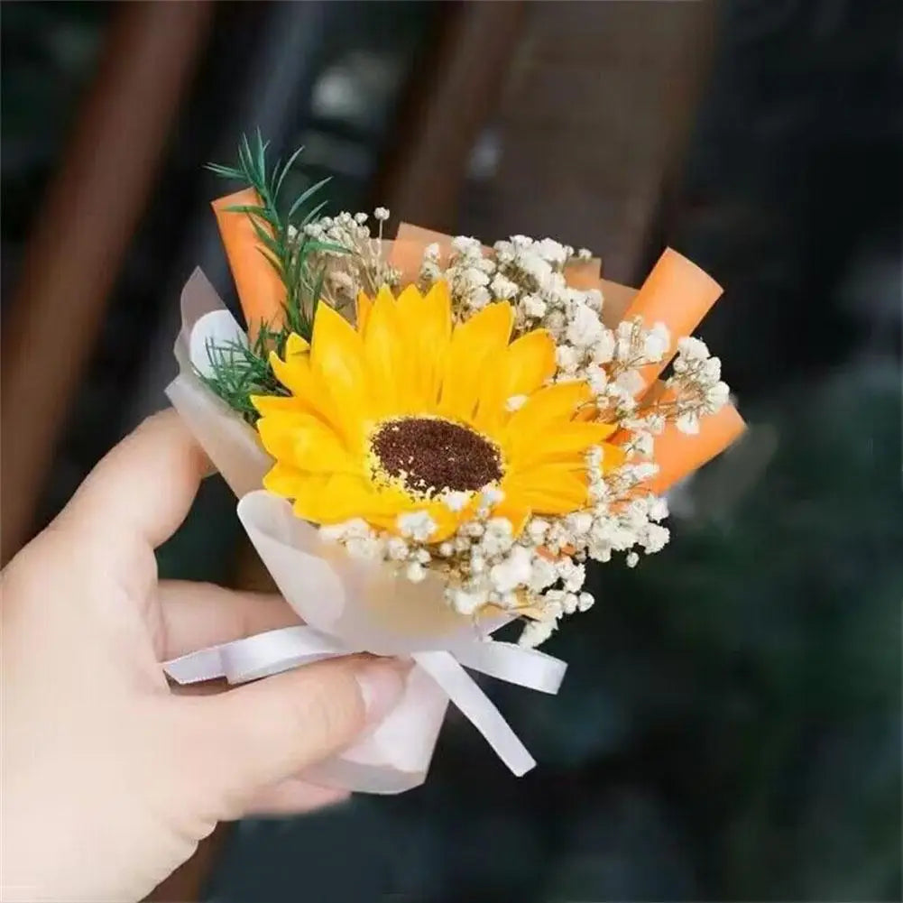Car Dried Flowers Air Outlet Clip Air Vent Fragrance Clip Perfume Decoration Creative Flowers Car Perfume Diffuser Accessories
